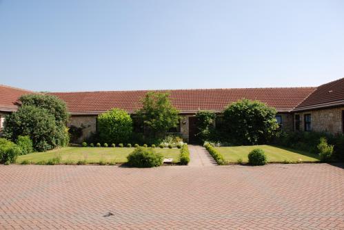 Отель Owston Motel