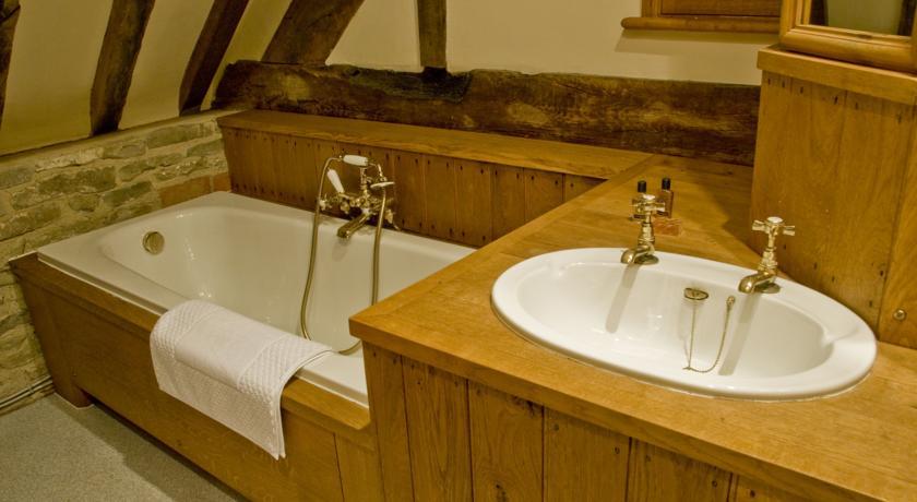Отель Old Downton Lodge