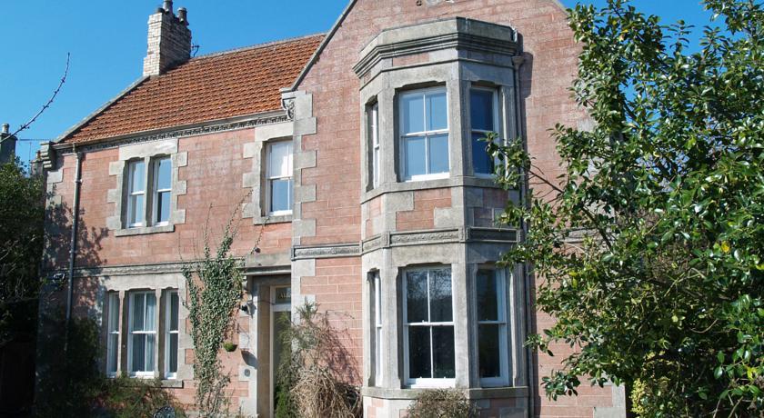 Мини-отель AllanBank Bed and Breakfast