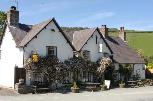 Отель West Arms Hotel