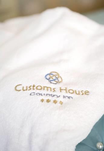 Отель Customs House Country Inn
