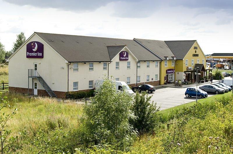 Отель Premier Inn Goole