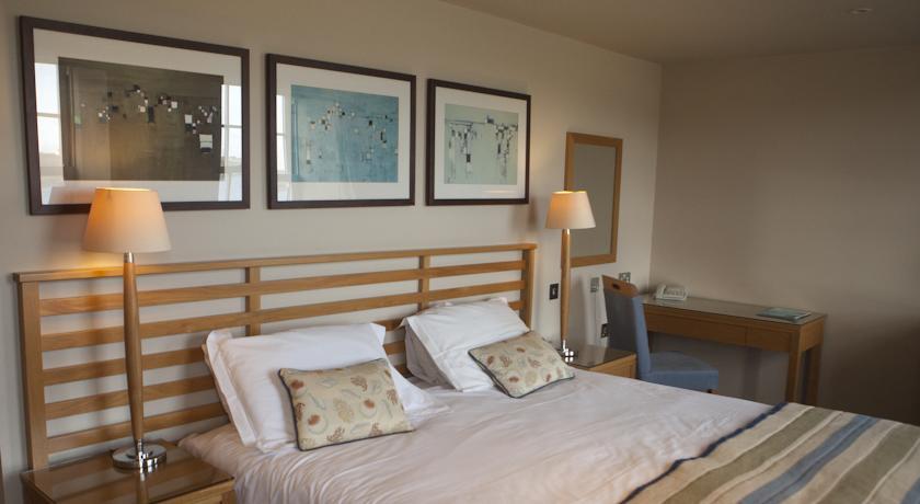Отель Braye Beach Hotel