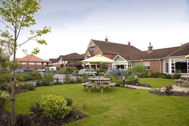 Отель Premier Inn Newark