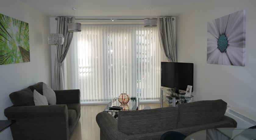 Апартаменты Berkshire Serviced Accommodation