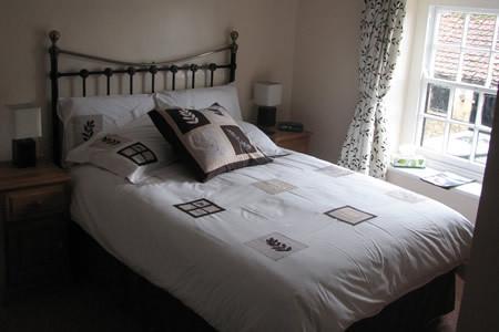 Отель Wombwell Arms