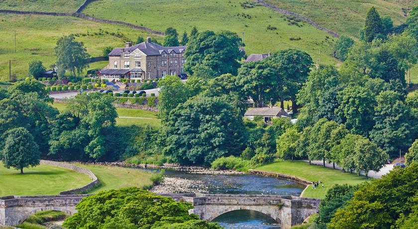 Отель The Devonshire Fell Hotel