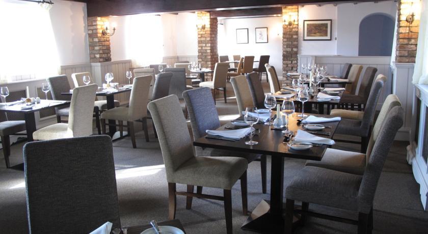 Отель The Blacksmiths Country Inn