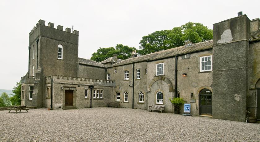 Хостел YHA Grinton Lodge