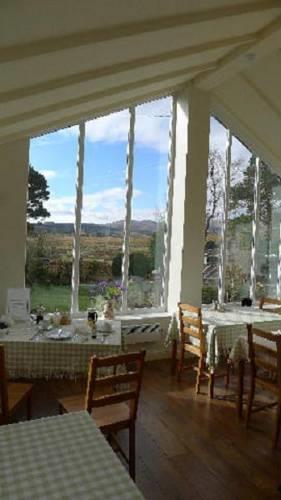 Мини-отель Netherdene Country House Bed & Breakfast