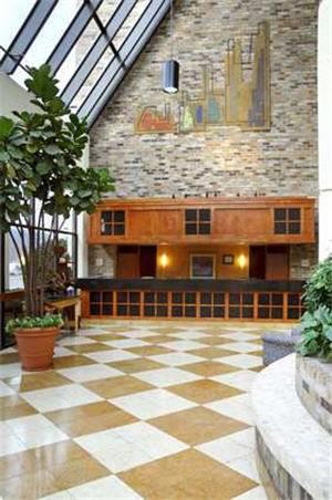 Отель DoubleTree by Hilton Hotel Oak Ridge - Knoxville