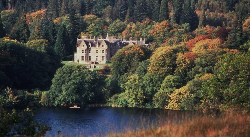 Отель Glengarry Castle Hotel