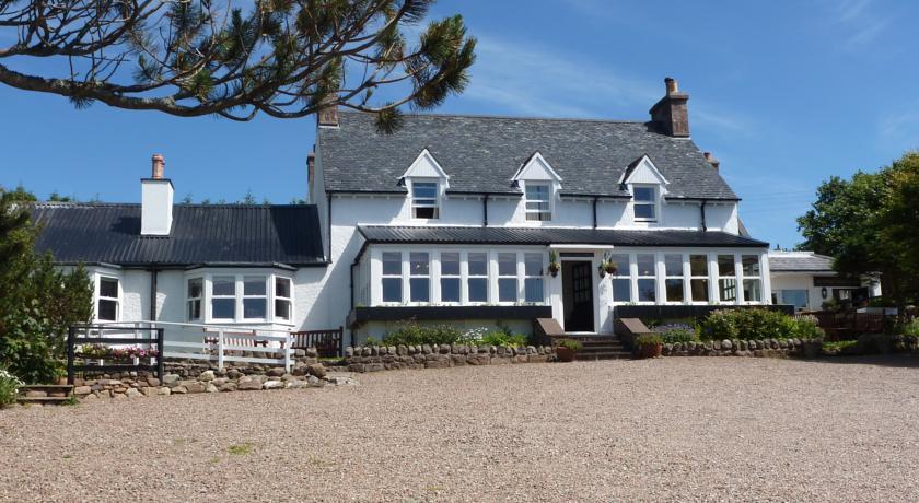 Гостевой дом Summer Isles Hotel