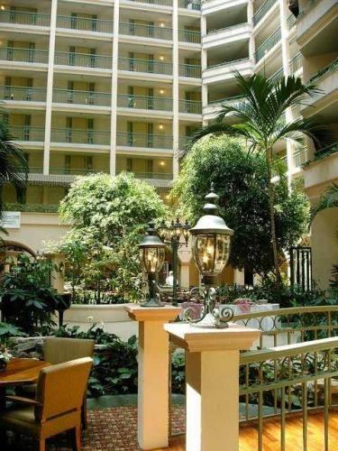 Отель Embassy Suites Nashville - Airport