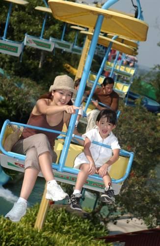 Отель Bukit Merah Laketown Resort