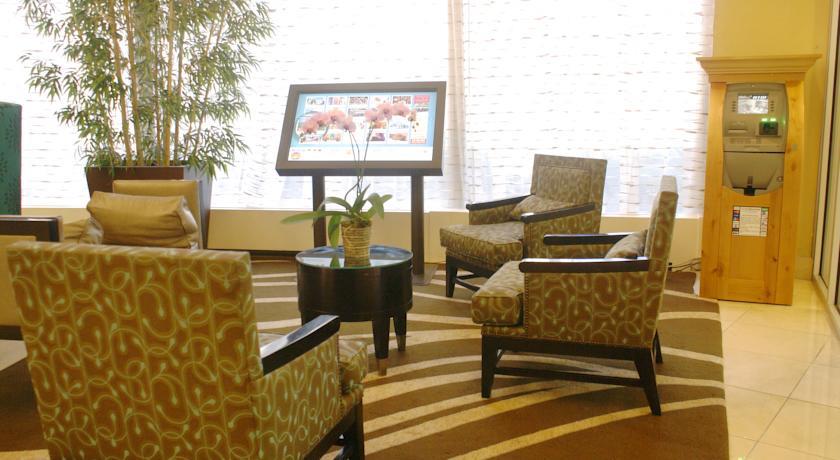 Отель Embassy Suites Philadelphia - Center City