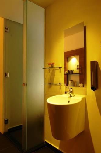 Отель The Leverage Business Hotel (Bandar Baru Mergong)