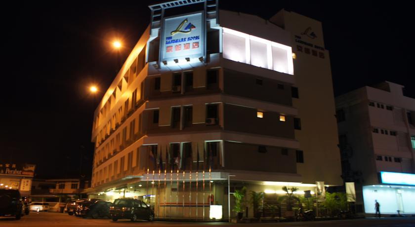 Отель The Landmark Hotel