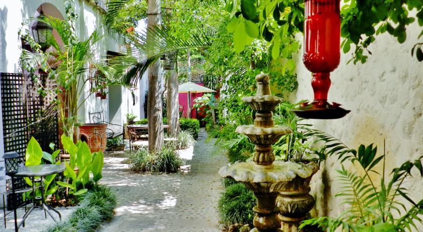 Мини-отель Rosa Morada Bed & Breakfast