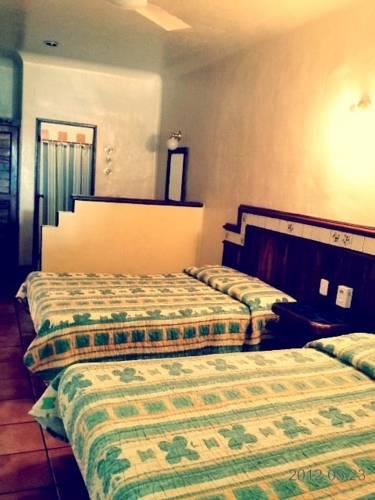 Отель Costa Suites