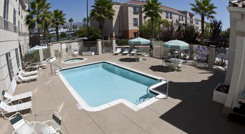 Отель Hilton Garden Inn Irvine East/Lake Forest