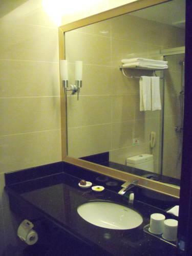 Отель Mingren Hotel