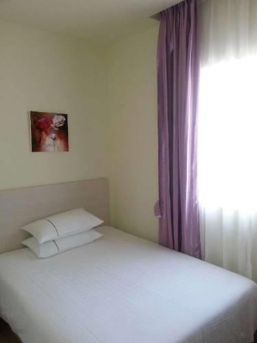 Отель 5 Hotel