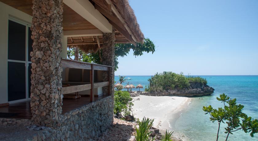Tepanee Beach Resort