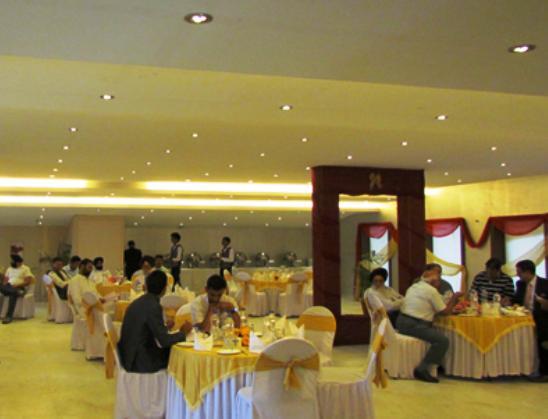 Отель Hotel Pine Spring Srinagar Wazir Bagh