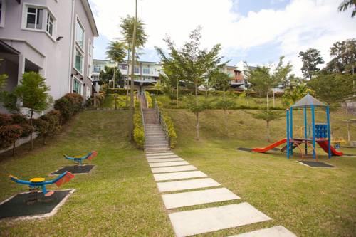 Отель Penang Hills Bungalow 2