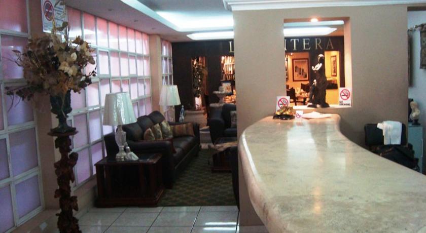 Отель Hotel Rincon Real Suites