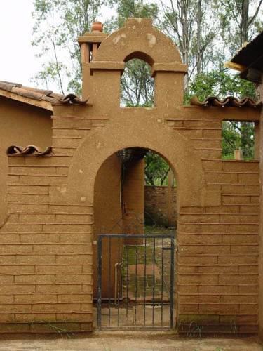 Отель Villa Patzcuaro Garden Hotel & RV Park