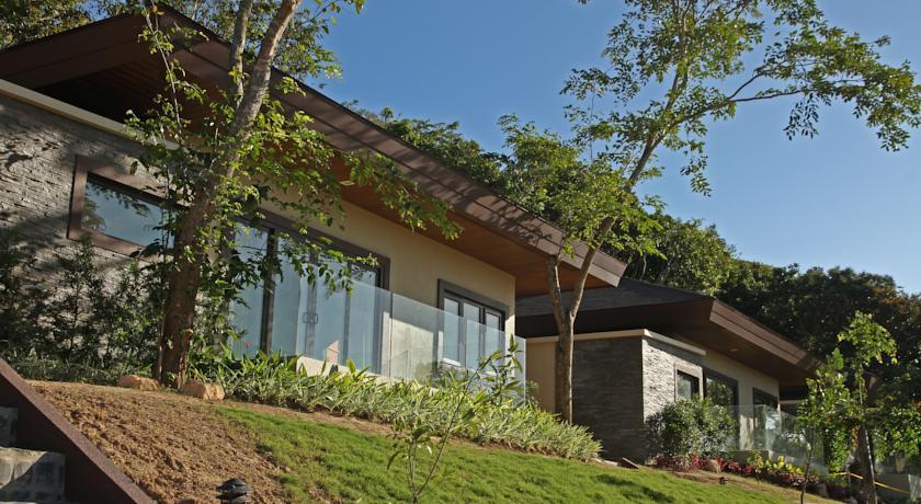 Отель Two Seasons Island Resort and Spa