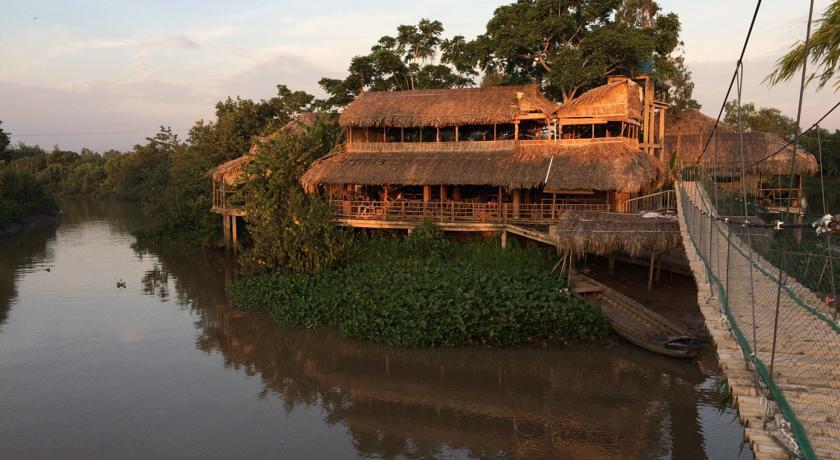 Отель Nguyen Shack Homestay - Mekong Can Tho