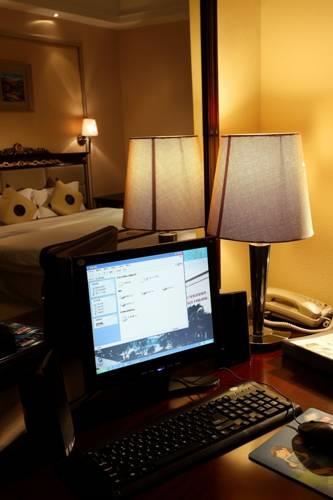 Отель HNA New World Hotel Danzhou