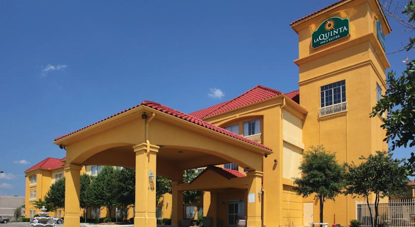 Отель La Quinta Inn & Suites New Braunfels