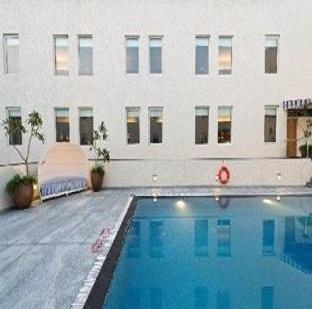 Отель Aloft Chandigarh Zirakpur