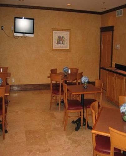 Отель La Quinta Inn & Suites Dallas/Mesquite