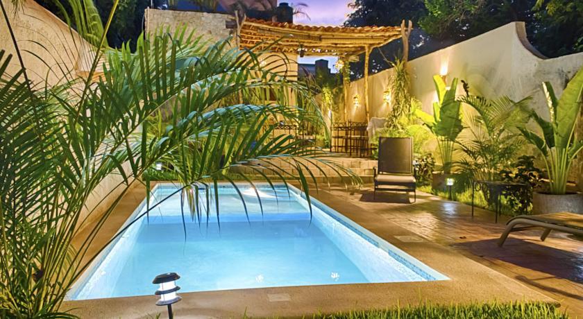 Casa Del Maya Bed & Breakfast