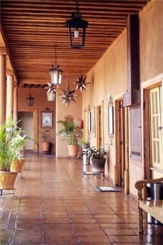 Отель Hotel Casa del Refugio
