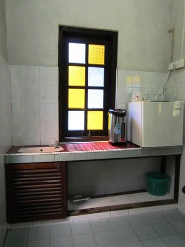 Отель Pandan Laut Beach Resort