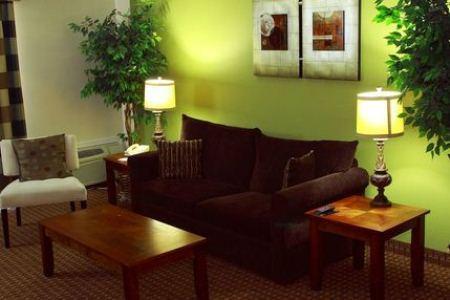Отель Holiday Inn Saddle Brook