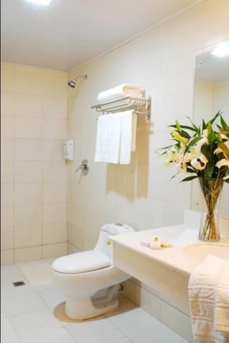 Отель Super 8 Hotel Xi'an Bell and Drum Tower Xidajie
