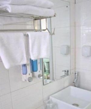 Shaanxi Yijia Express Hotel