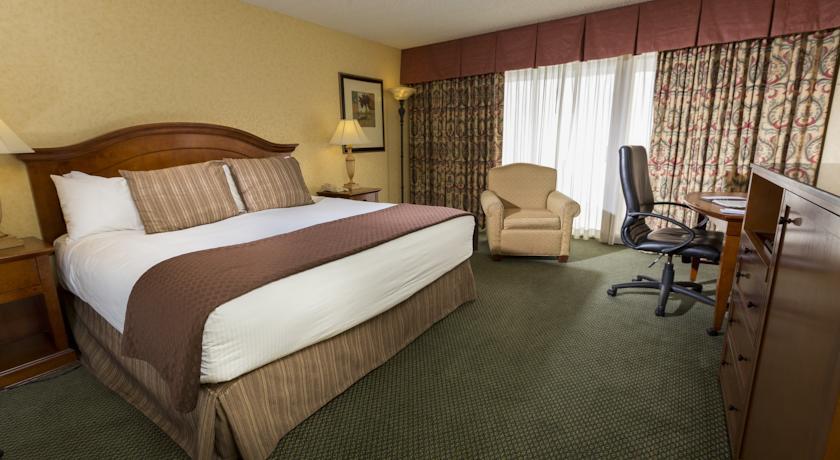 Отель Red Lion Hotel Yakima Center