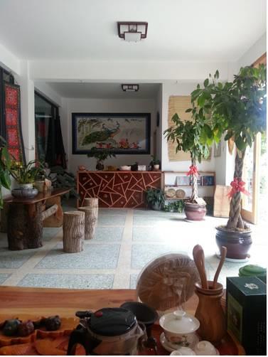 Отель Ancient City Tengrui Inn