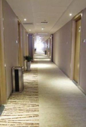 Отель Jinsheng Business Hotel