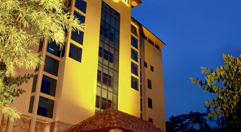 Отель Harmoni Suites Hotel