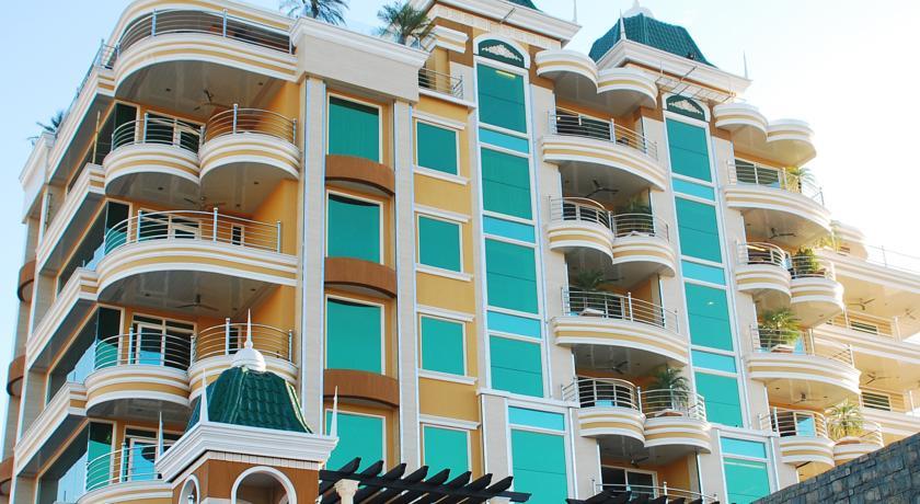 Fields Plaza Suites