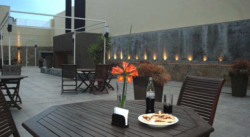 Отель Howard Johnson Plaza Jujuy Hotel